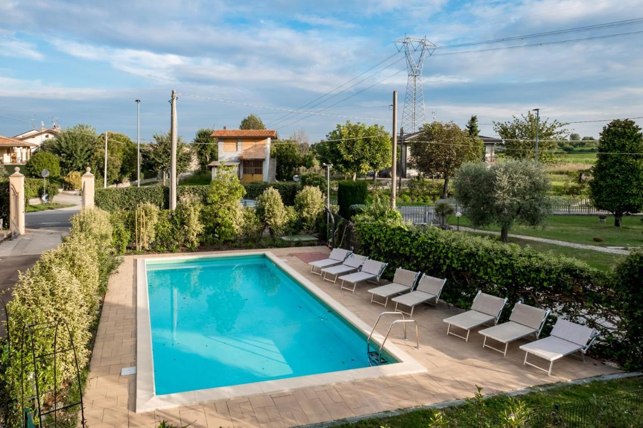 Residenza Oleandro Διαμέρισμα Ντεζεντσάνο ντελ Γκάρντα Εξωτερικό φωτογραφία