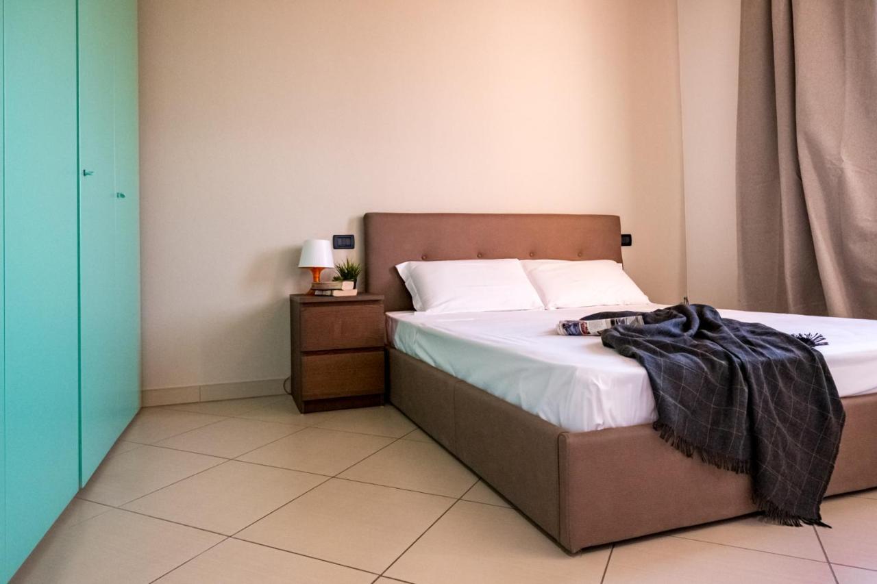 Residenza Oleandro Διαμέρισμα Ντεζεντσάνο ντελ Γκάρντα Εξωτερικό φωτογραφία