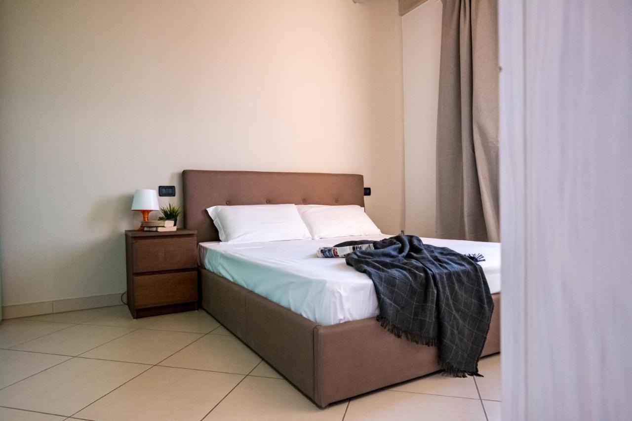 Residenza Oleandro Διαμέρισμα Ντεζεντσάνο ντελ Γκάρντα Εξωτερικό φωτογραφία