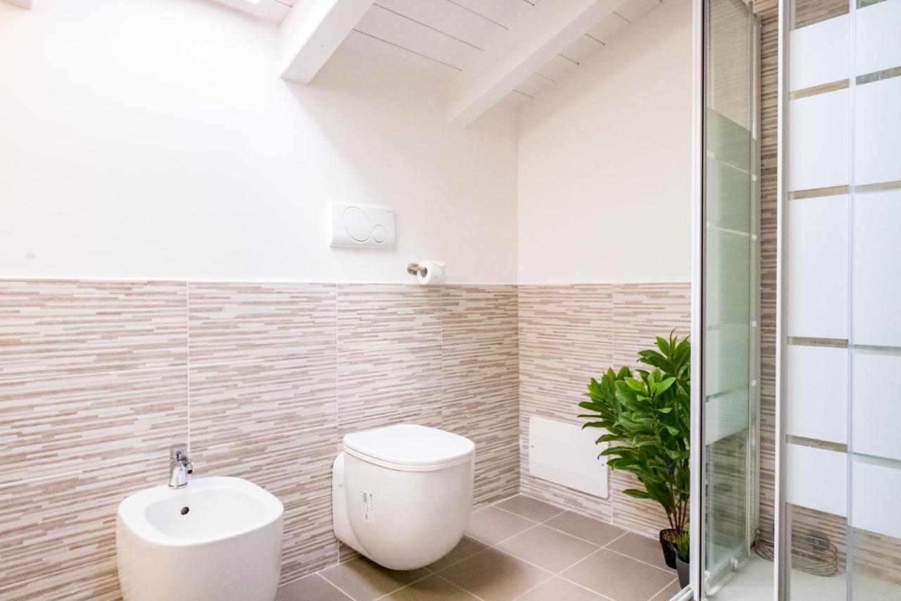 Residenza Oleandro Διαμέρισμα Ντεζεντσάνο ντελ Γκάρντα Εξωτερικό φωτογραφία